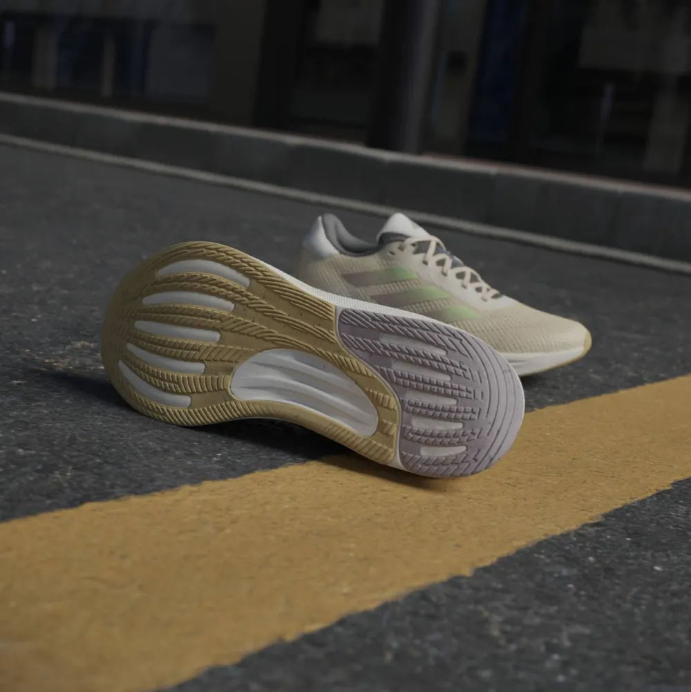 Online Women's Supernova Stride Move for the Planet Shoes Löparskor Dam