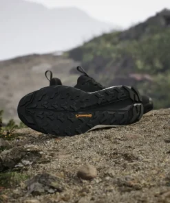 Adidas Women's Terrex Free Hiker 2.0 Low GORE-TEX Hiking Shoes Core Black/Core Black/Grey Four Hot