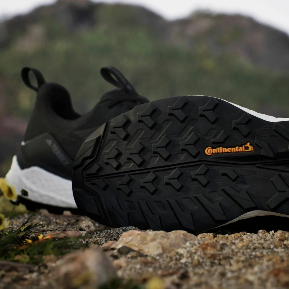 Adidas Women's Terrex Free Hiker 2.0 Low GORE-TEX Hiking Shoes Core Black/Core Black/Grey Four Hot