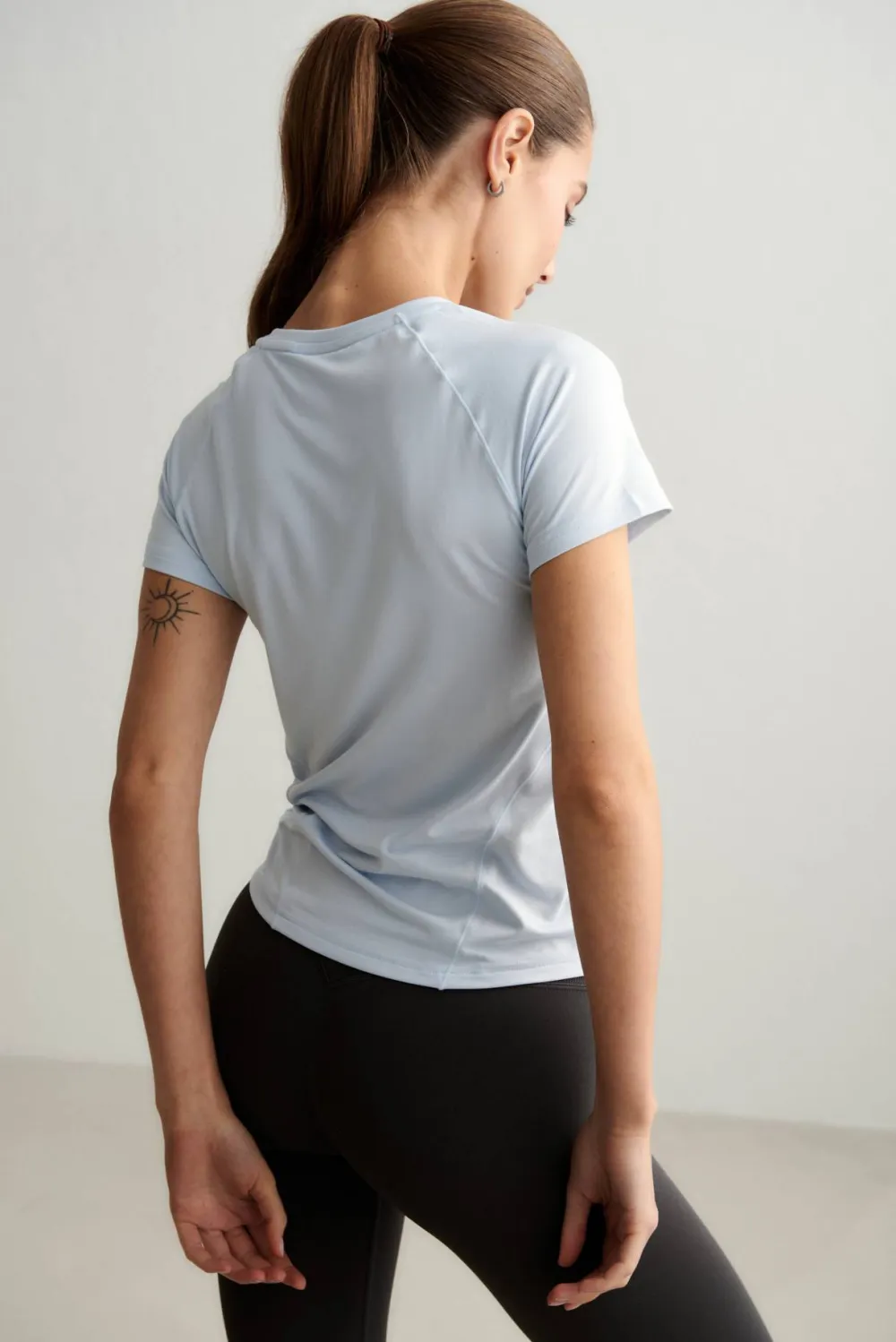 Aim'n Women's Soft Basic Short Sleeve Aura New