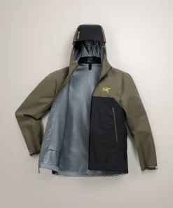 Arc'teryx Men's Beta Jacket Spotlight
