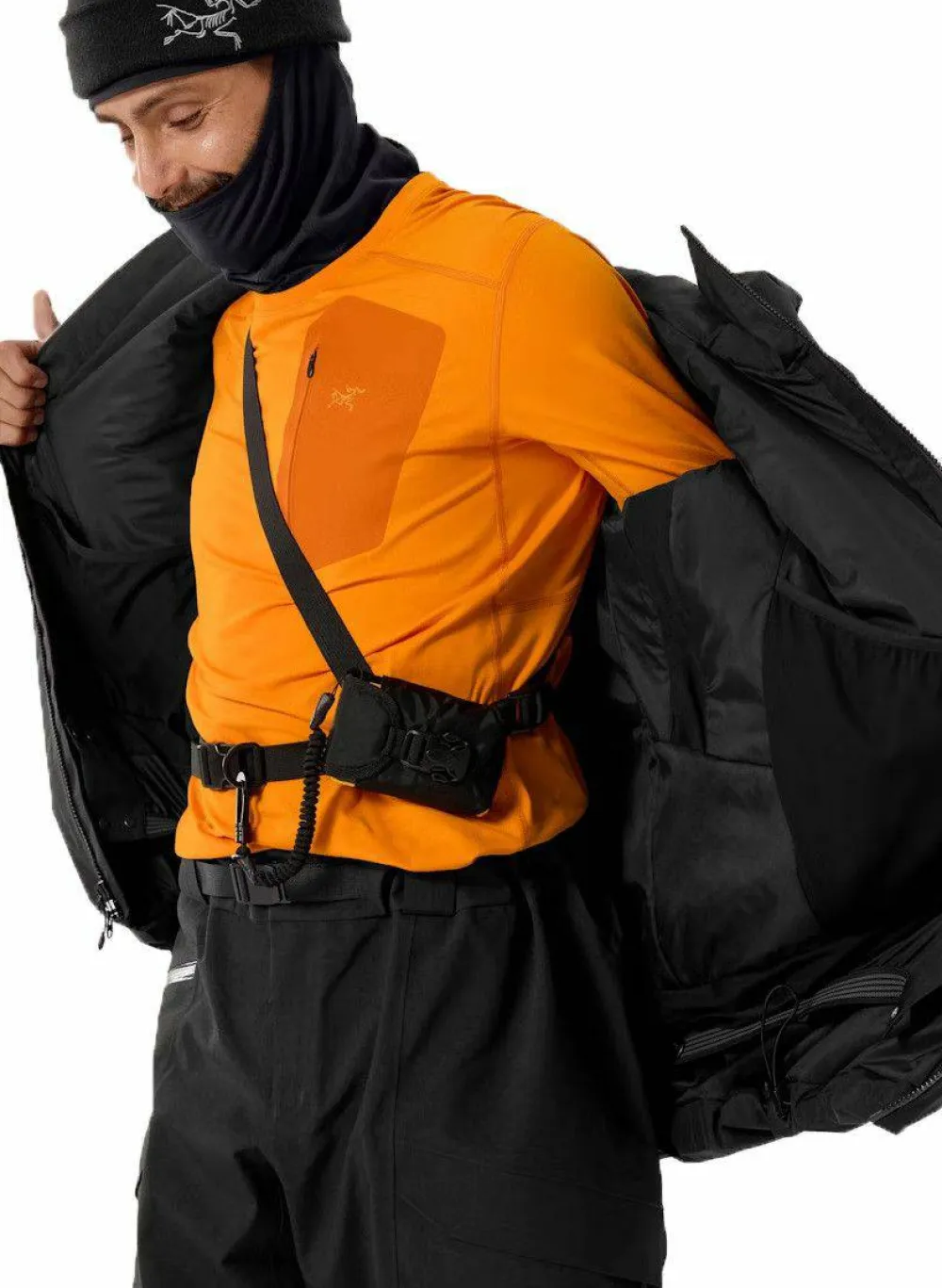 Arc'teryx Men's Rho Lt Crew Neck Blaze Hot