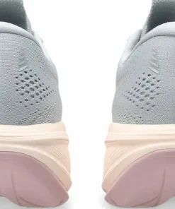 Outlet Women's GEL-Cumulus 28 Löparskor Dam