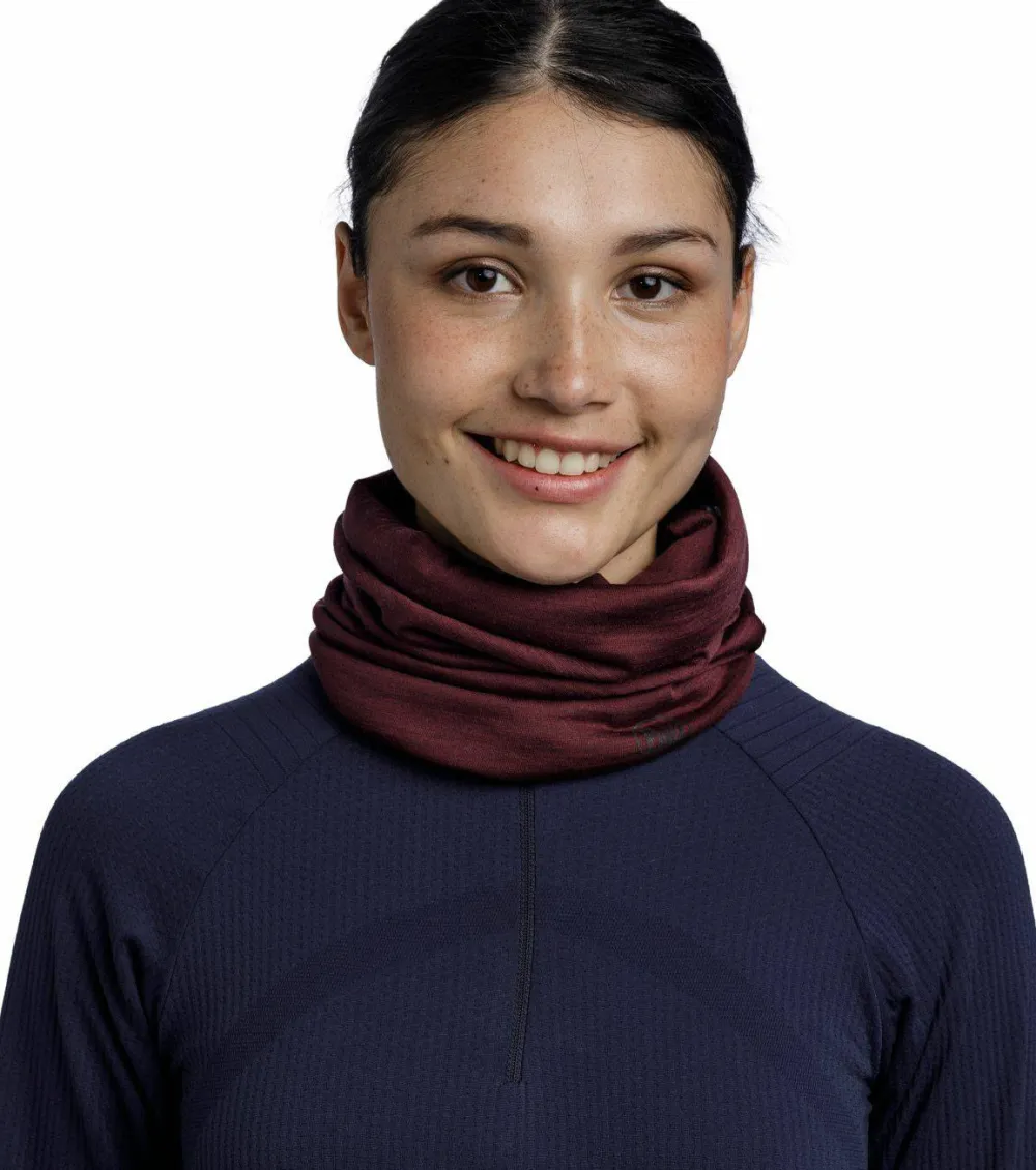 Buff Merino Lightweight Neckwear Solid Garnet