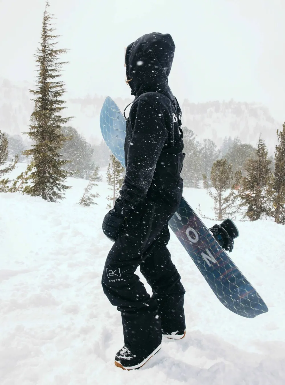 Burton Women's Ak Gore Kimmy 2l Bib True Black Hot