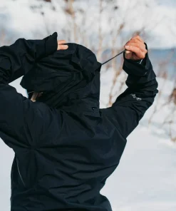 New Women's Ak Gore Upshift Jacket Damjackor
