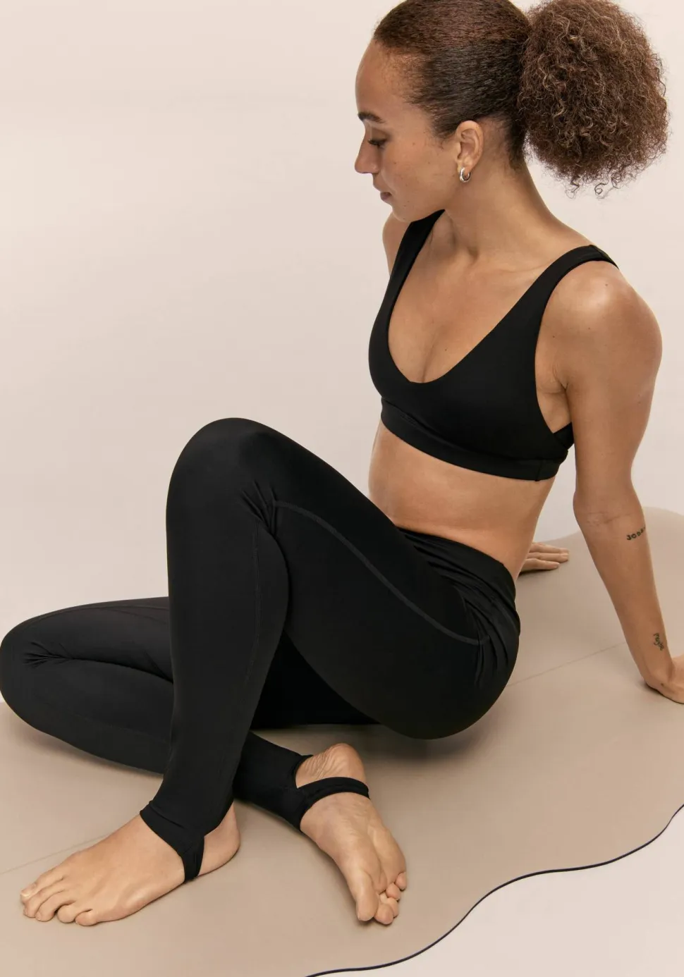 Casall Women's Soft Touch Padded Sports Bra Black