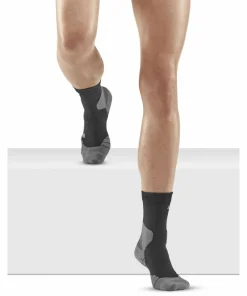 CEP Women's Hiking Light Merino Mid Cut Compression Socks Black Clearance