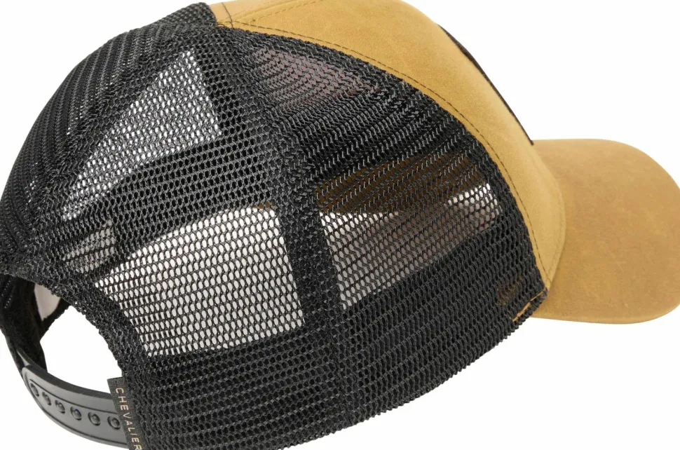 Chevalier Symbol Oiler Cap Golden Oak