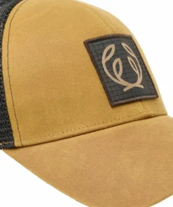 Chevalier Symbol Oiler Cap Golden Oak
