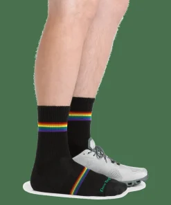 Darn Tough Men's Prism Micro Crew Lightweight Running Sock with Cushion Black