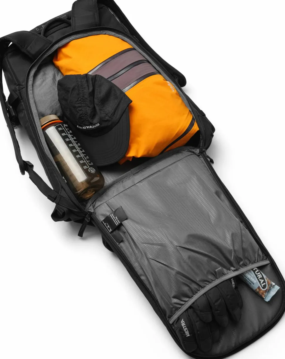 Db Backcountry Backpack 25L Black Out