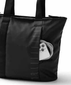 Db Essential Tote 20L Black Out