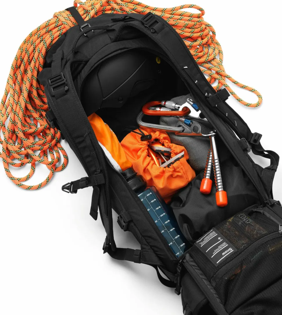 Db Snow Pro Backpack 32L Black Out