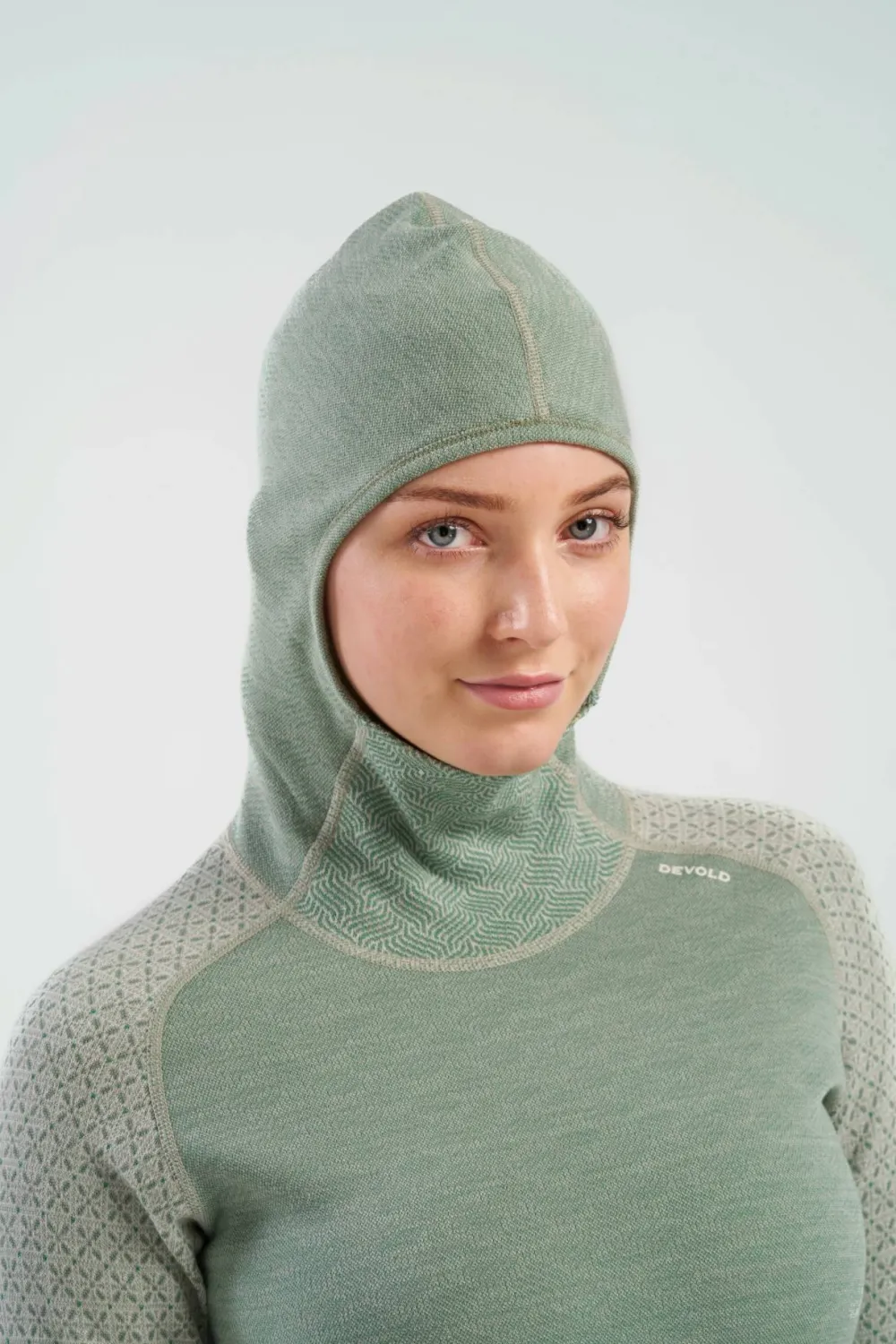 Devold Women's Kvitegga Merino 230 Hoodie RAW WHITE New