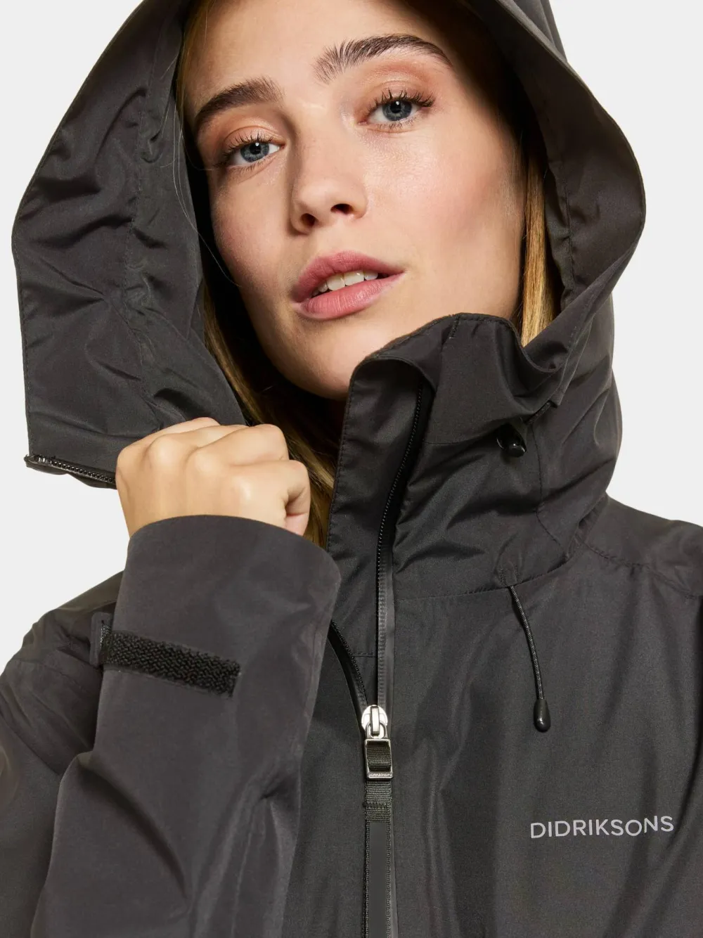 Didriksons Women's Nadja Parka Long 4 Black Sale