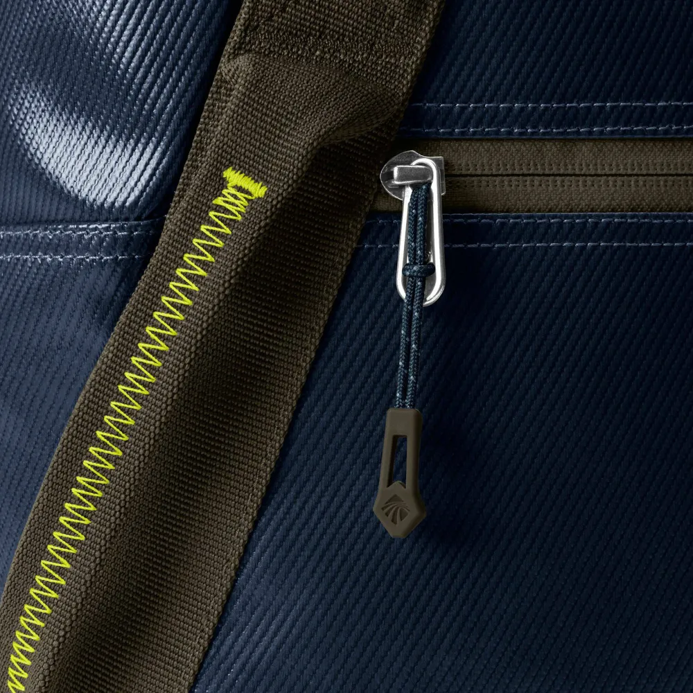 Hot Migrate Tote Resa