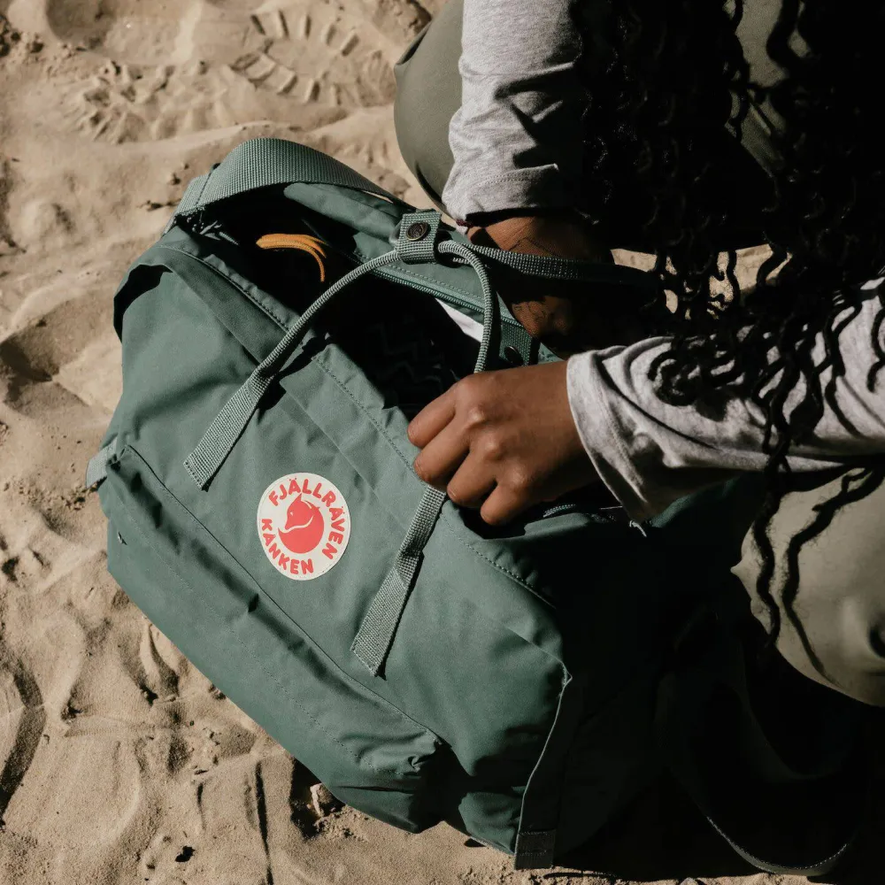 Fjällräven Kånken Weekender Navy Hot