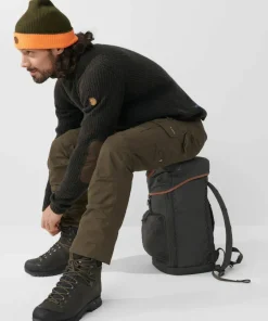 Fjällräven Men's Barents Pro Hydratic Trousers Green Camo-Deep Forest