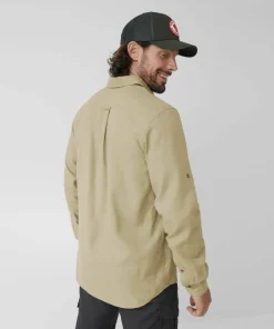 Fjällräven Men's Övik Travel Long Sleeved Shirt Green