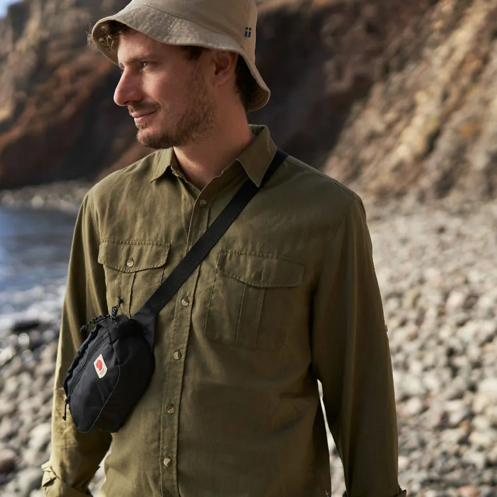 Fjällräven Men's Övik Travel Long Sleeved Shirt Green