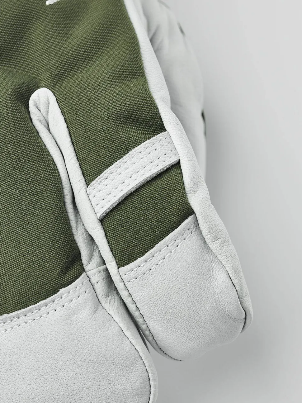Hestra Army Leather Heli Ski 3-Finger Olive