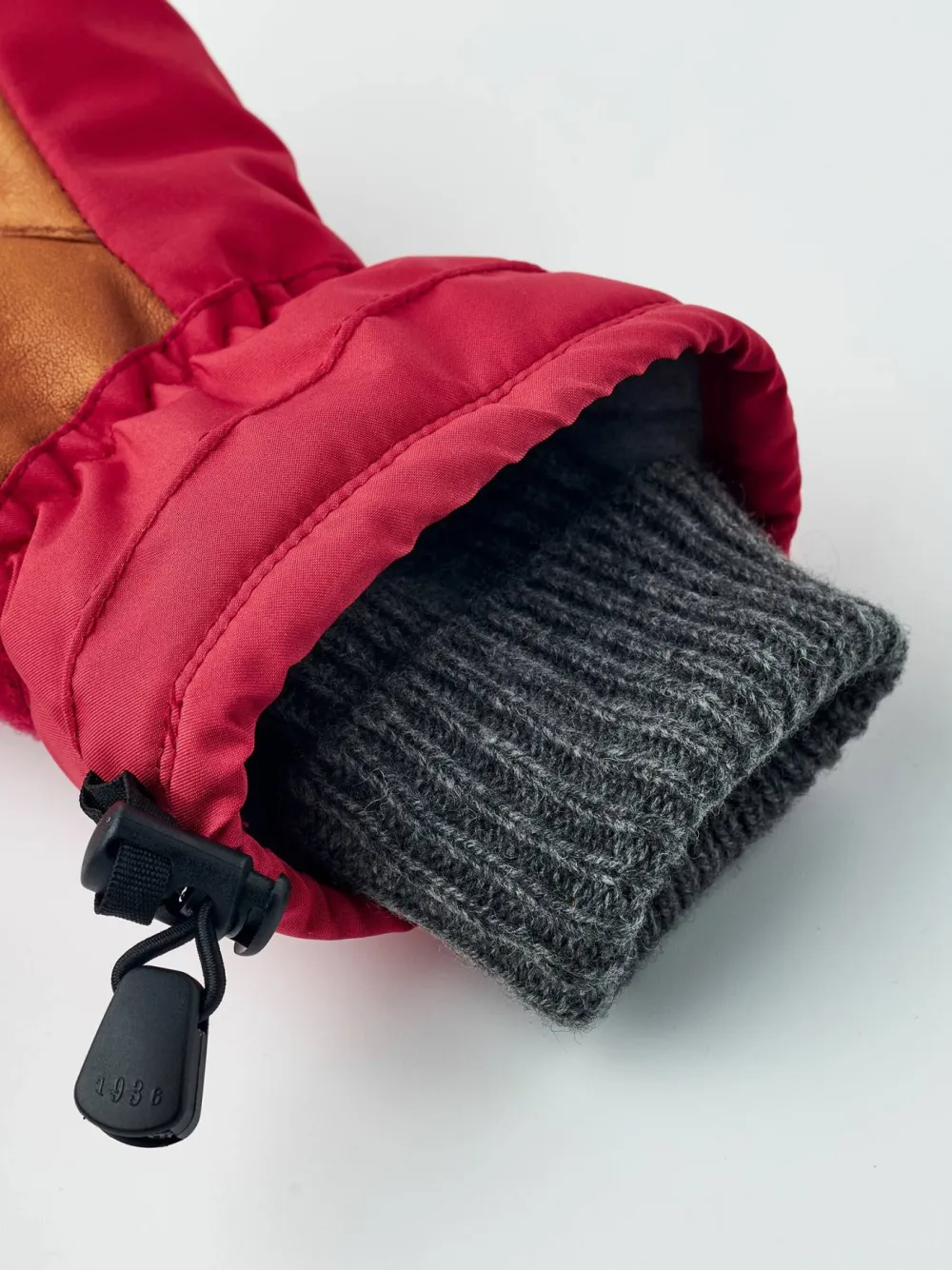 Hestra Cosy Mitt Red Outlet