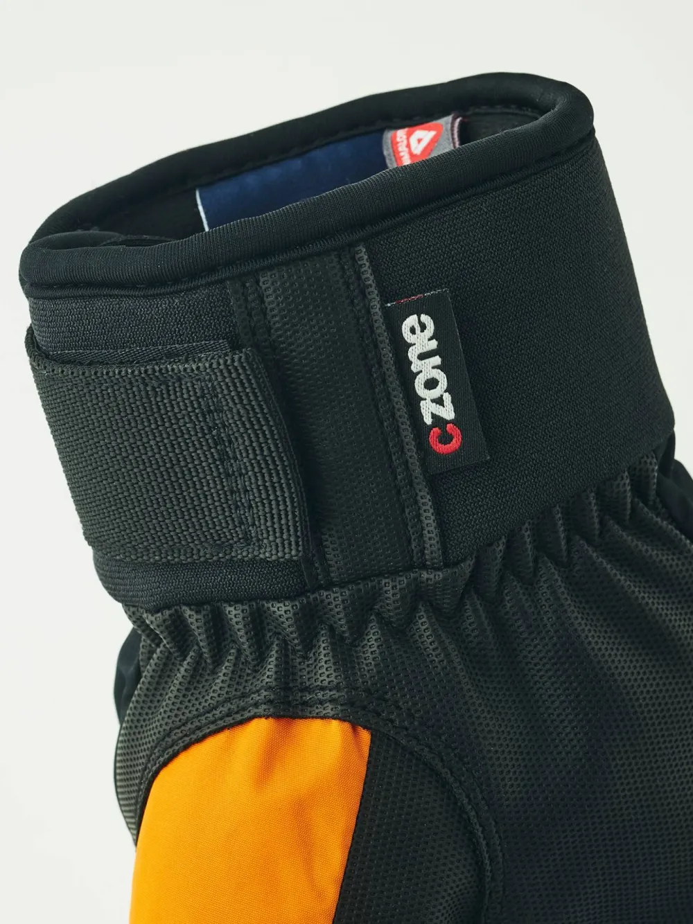 New Czone Frost Primaloft - 5 Finger Handskar & Vantar Dam