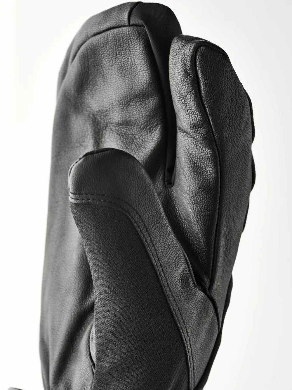 Hestra CZone Mountain - 3 Finger Black Sale