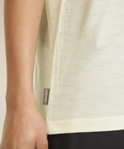 Icebreaker Women's Merino 150 Tech Lite Ss Relaxed Tee Undyed