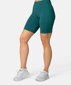 Kari Traa Women's Ava 8 Inch Shorts Peacock