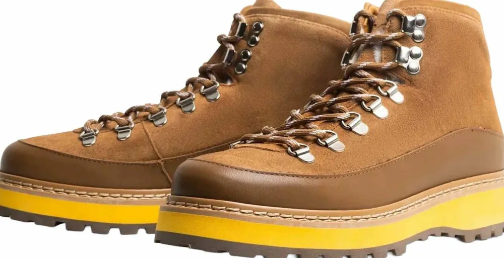 mono Men's Core Cap Suede Cognac Yellow Sale