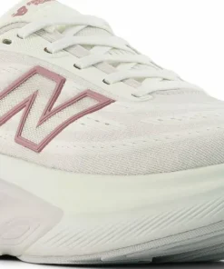 New Balance Women's Fresh Foam X More v6 Sea Salt