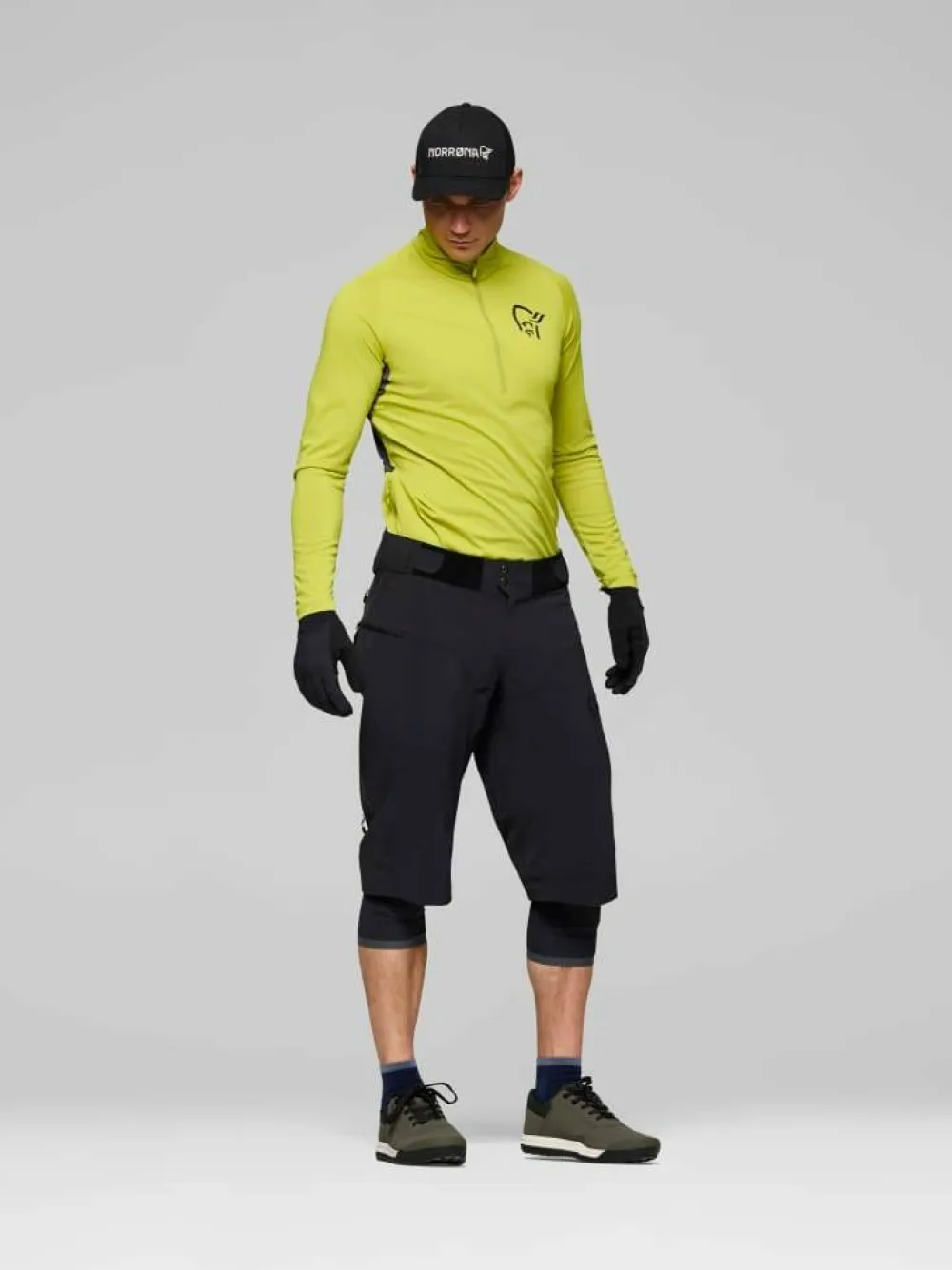Norrøna Men's Fjørå Flex1 Hybrid Shorts Caviar Black Outlet