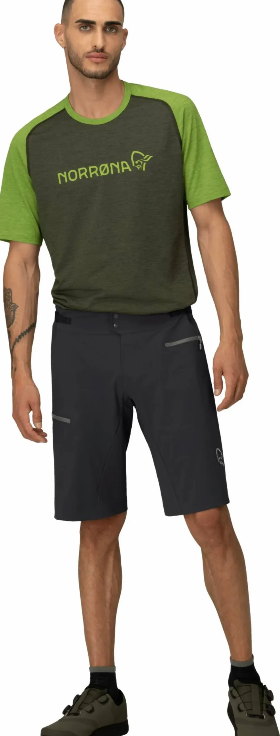 Norrøna Men's Fjørå Flex1 Light Shorts Caviar Best