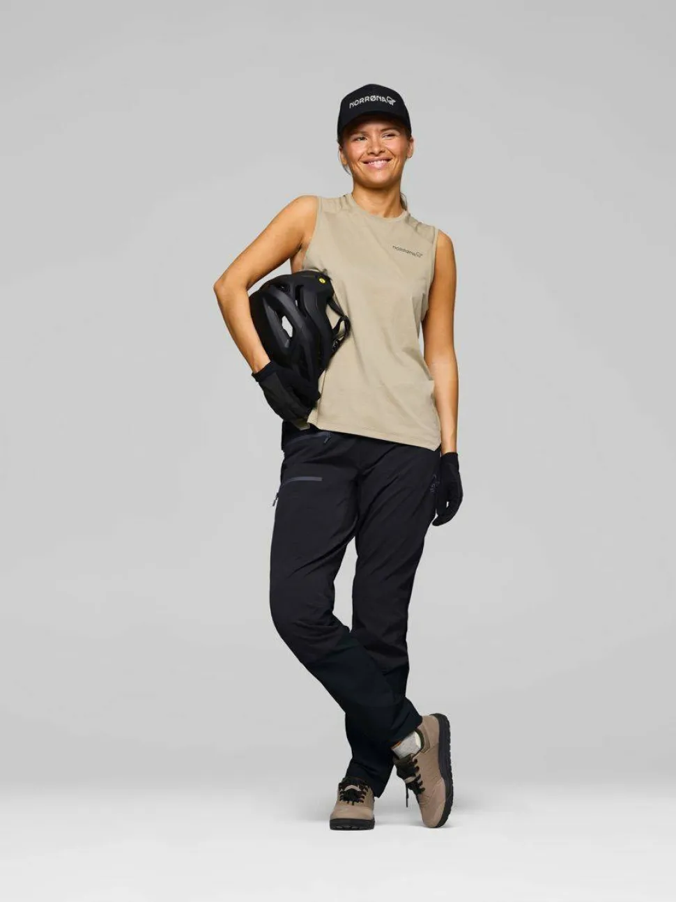 Norrøna Women's Fjørå Flex1 Pants Caviar Black