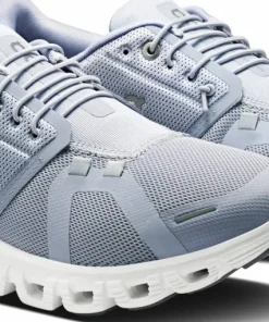 On Women's Cloud 6 Nimbus / White Online