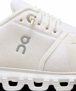On Women's Cloud 6 White/White