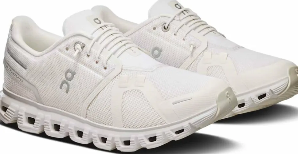 On Women's Cloud 6 White/White