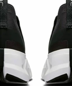On Women's Cloudswift 4 Black/White Sale