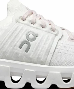 Discount Women's Cloudswift 4 Löparskor Dam