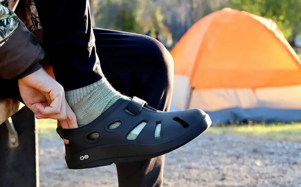 OOFOS Unisex Oocandoo Black