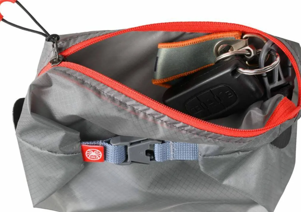 Pajak Ultralight Toiletry Bag Silver Clearance