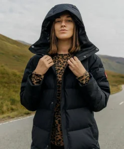 Pajak Women's The Coat Black Discount
