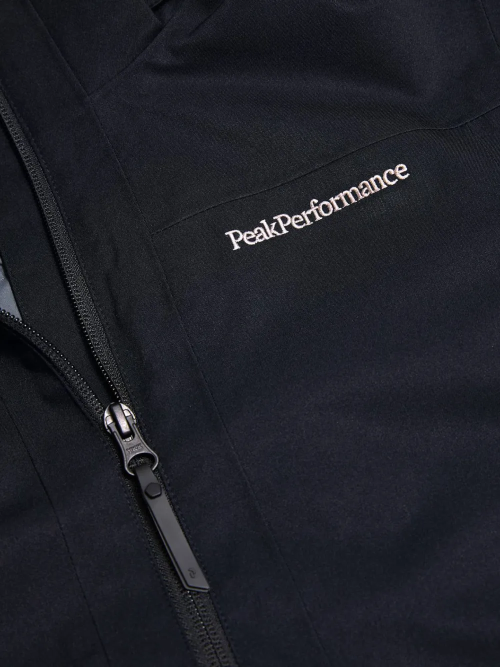 Peak Performance Junior Rider Tech Insulated Jacket Black/Black/ Best