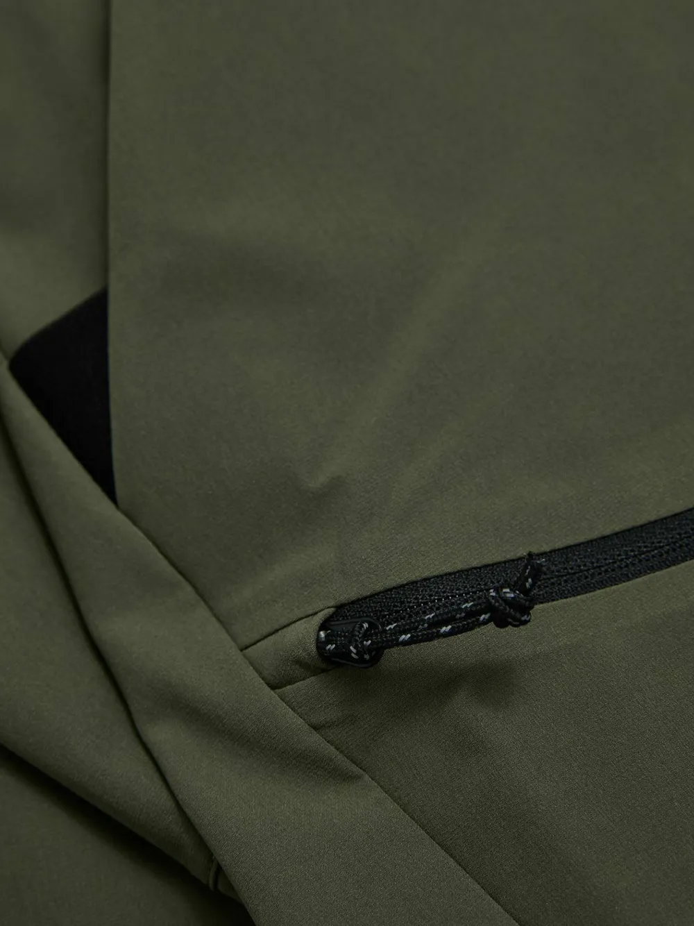 Peak Performance Men's Scale Softshell Pants Pine Needle Clearance