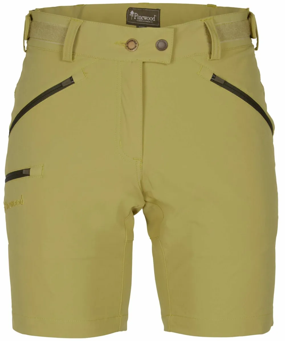 Pinewood Women's Abisko Light Stretch Shorts Golden Hay Outlet
