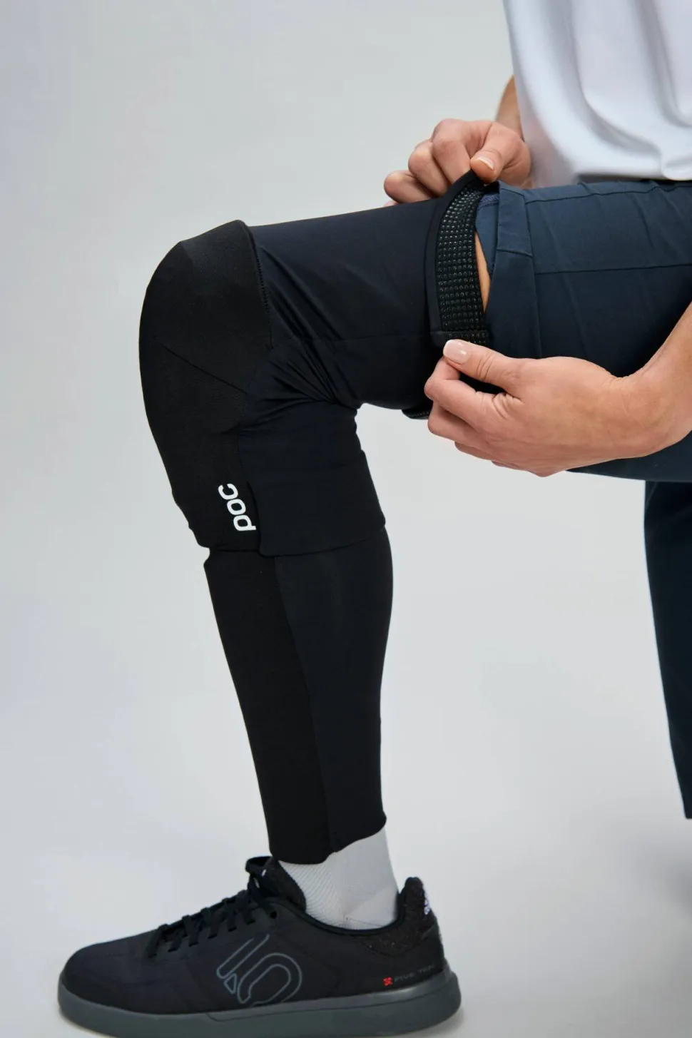 POC VPD Air Shins MTB Protection Uranium Black