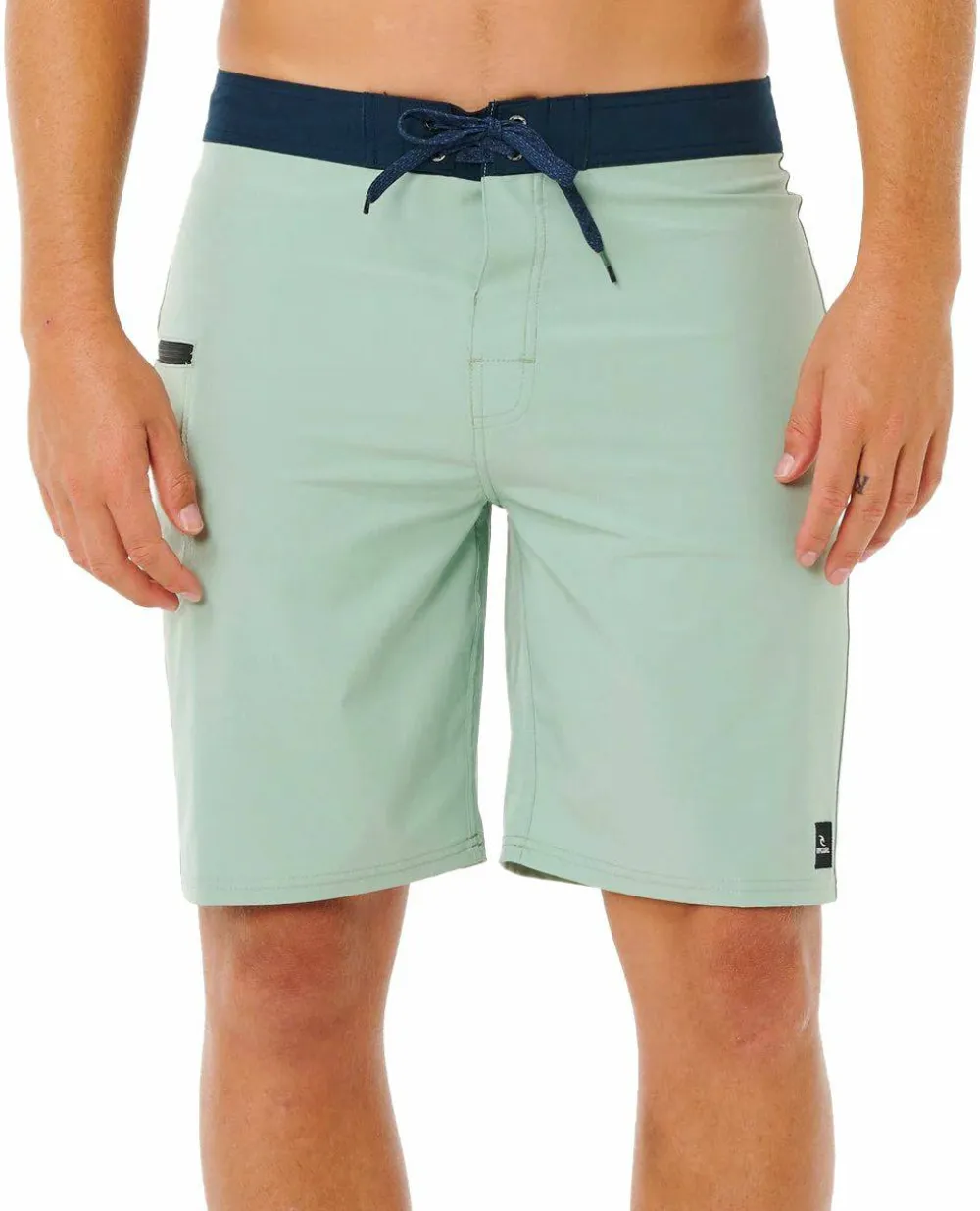 Online Men's Mirage Core Simning