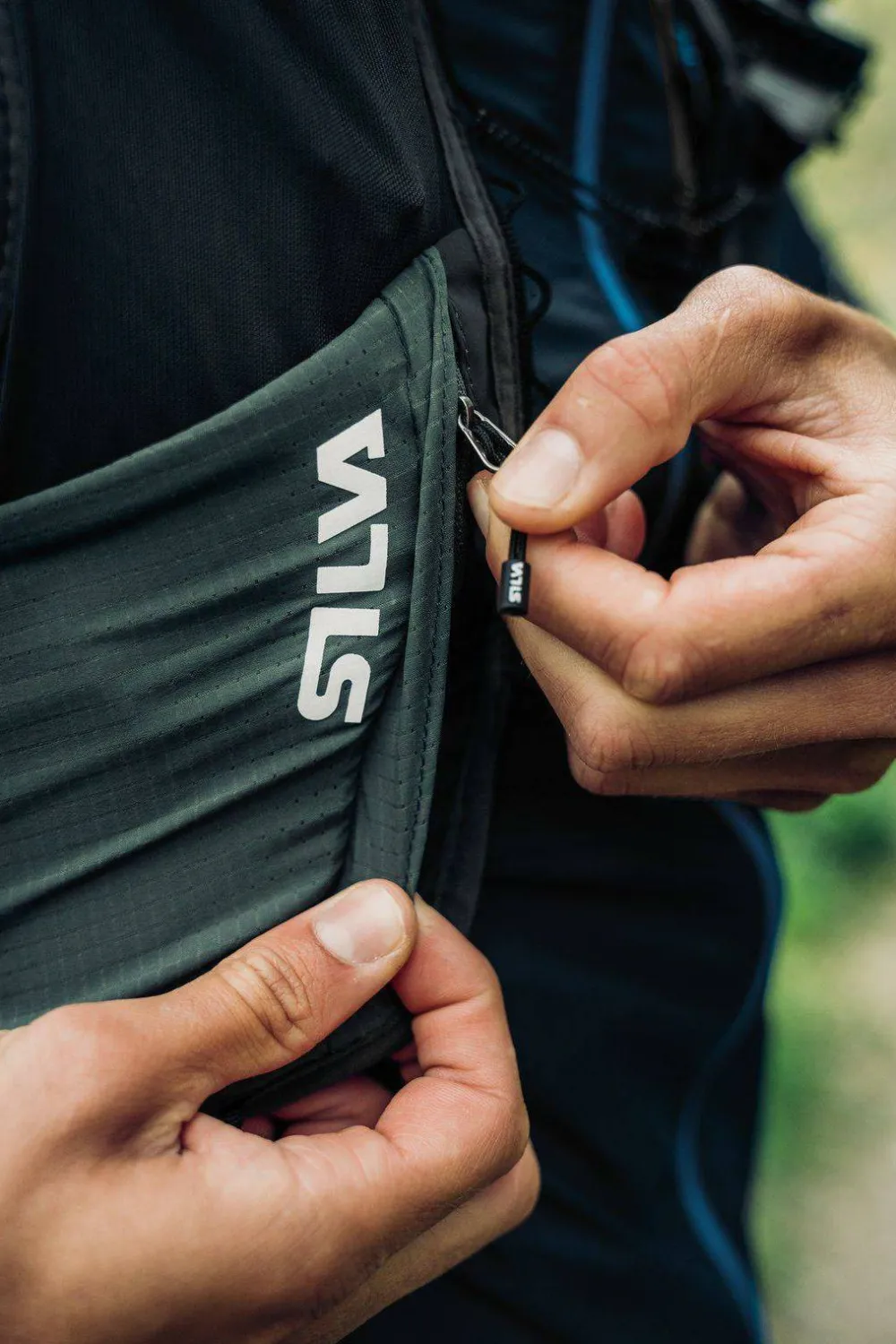Outlet Strive Fly Vest L Löpning|Träning